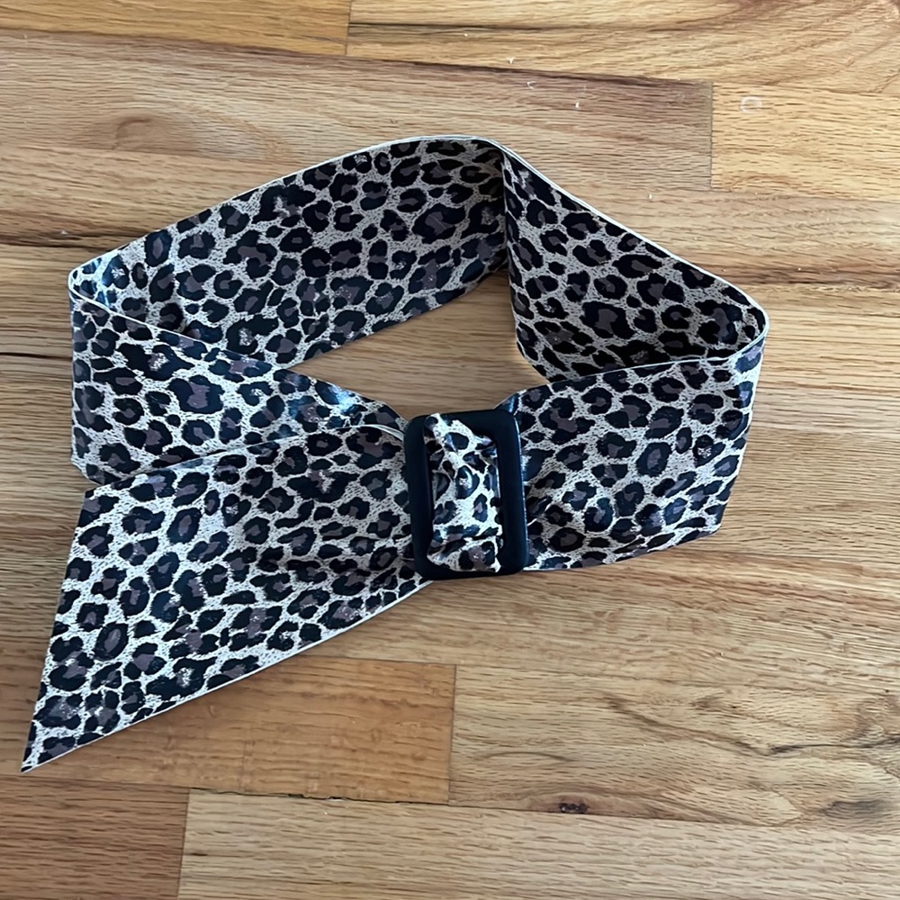 Soft faux leather sticky cheetah 🐆 belt with square buckle